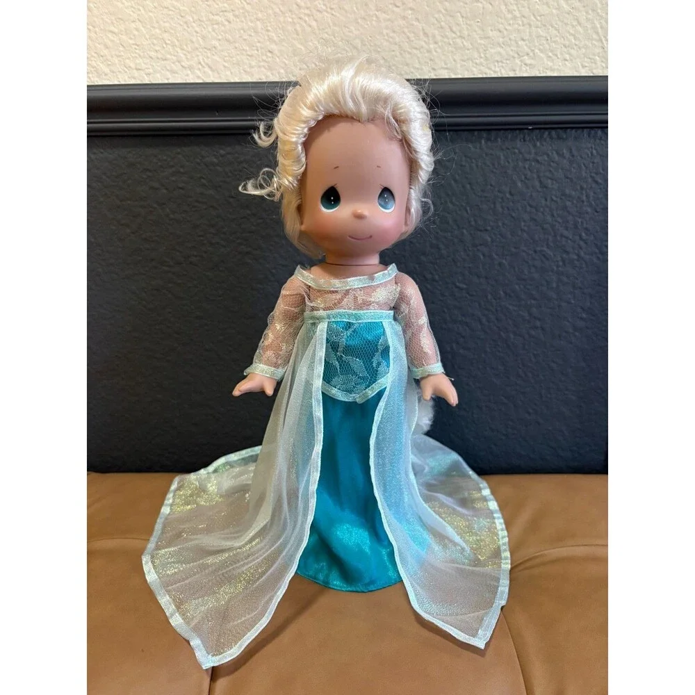 Disney Precious Moments Linda Rick 13 Inch Frozen Elsa Doll